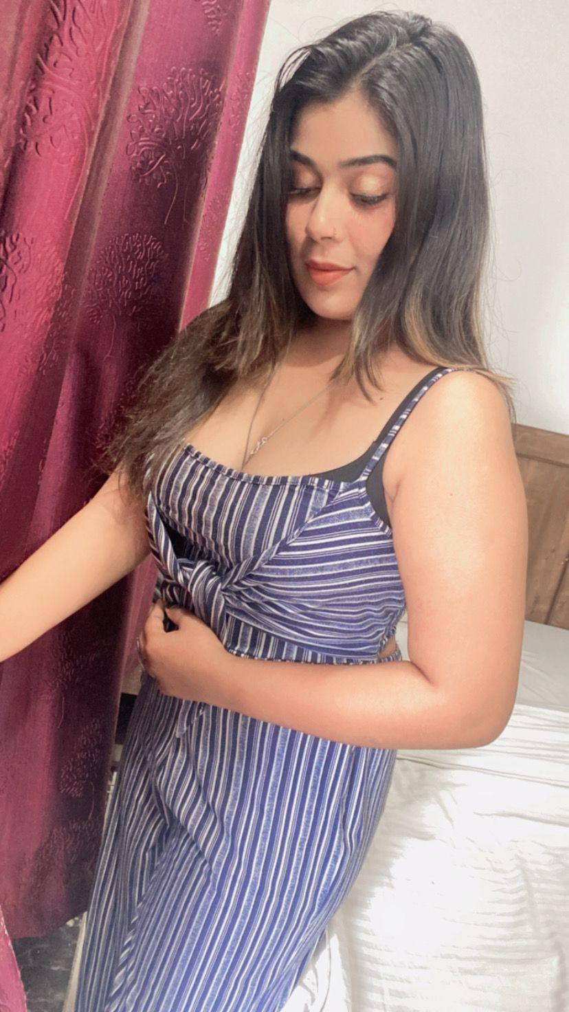  call girls service in Udyog Vihar